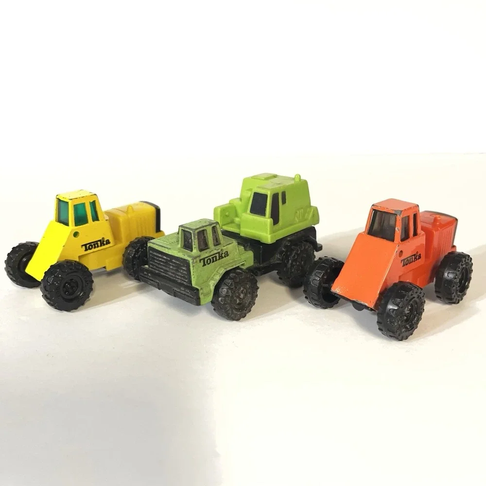 Tonka Trucks Tractors Die Cast Vintage Lot of 3- 1992, 1994 1:64